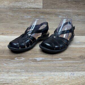 Clarks Ina Charm Black Leather Closed Toe Casual Shoe Women's Size 6.5M